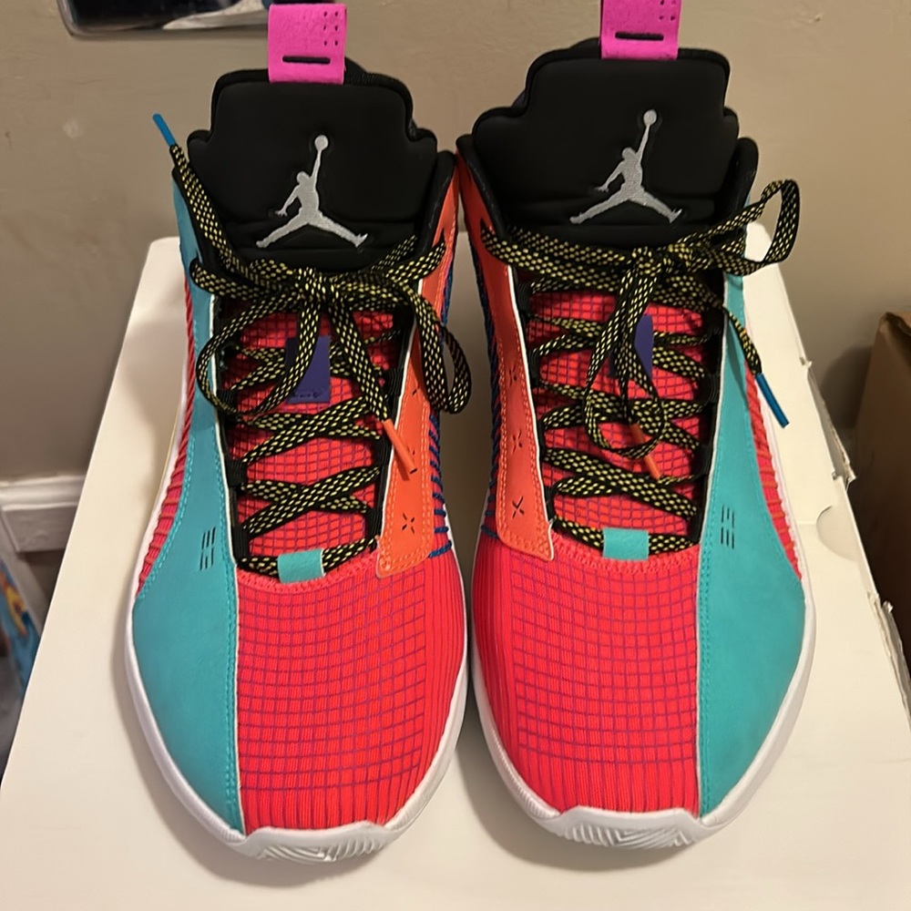 Nike Jordan 35 Low Player Edition Size 14 Green Yellow Red White Black Pink Blue - Picture 2 of 11